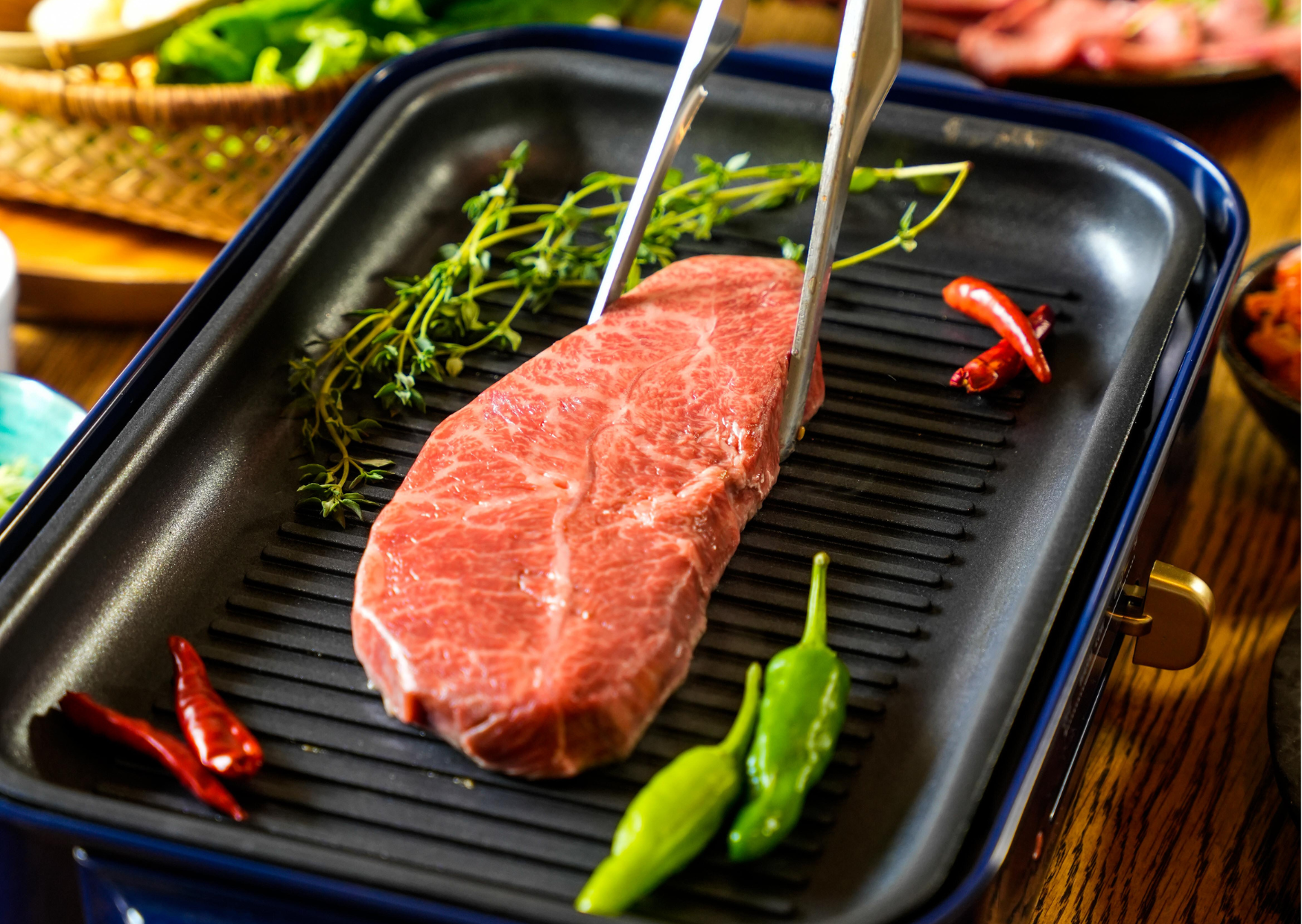 【贅沢食べ比べ】お塩で食べる厚切りステーキ3種セット（トリュフ塩付き／2〜3人前）
