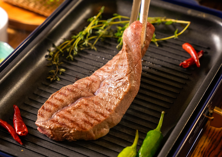【贅沢食べ比べ】お塩で食べる厚切りステーキ3種セット（トリュフ塩付き／2〜3人前）