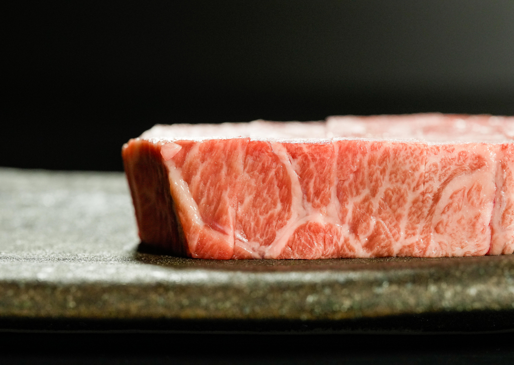 【贅沢食べ比べ】お塩で食べる厚切りステーキ3種セット（トリュフ塩付き／2〜3人前）